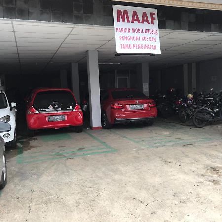 Super Oyo 90436 Dewi Fortuna Jakarta Bagian luar foto